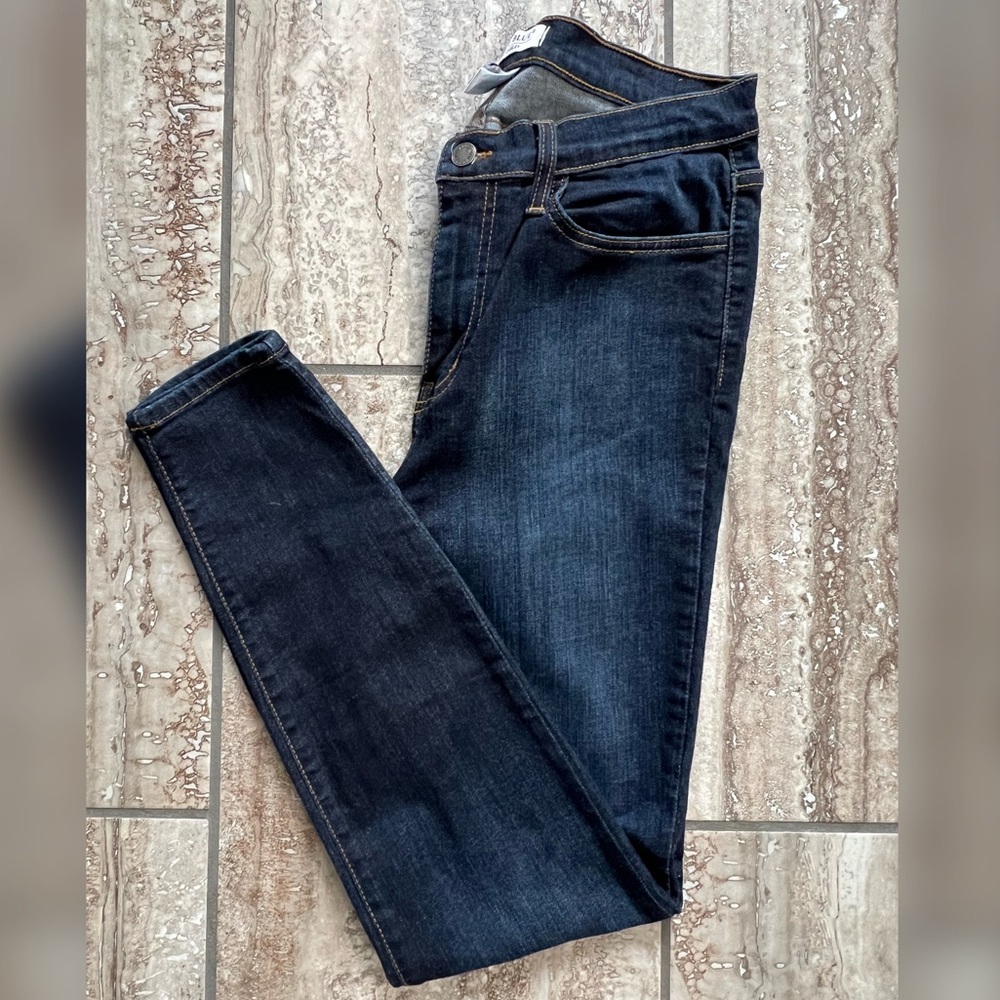 Judy Blue dark skinny denim, LIKE NEW, Size 13/31.